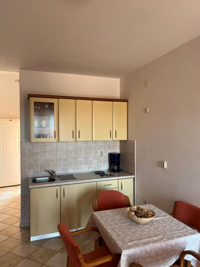 Apartments Poljski Put V Novalja Exterior foto